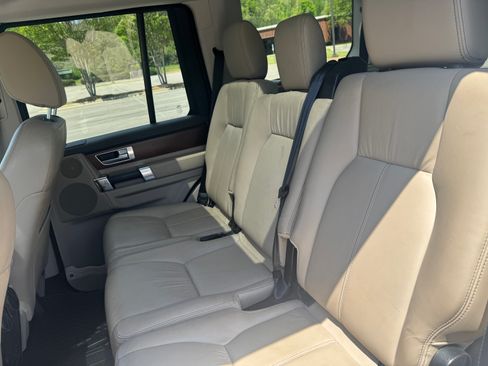 Used 2016 Land Rover LR4 HSE LUX image 21