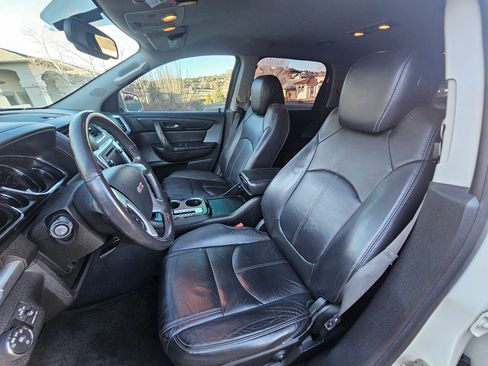 Used 2014 GMC Acadia SLT image 9