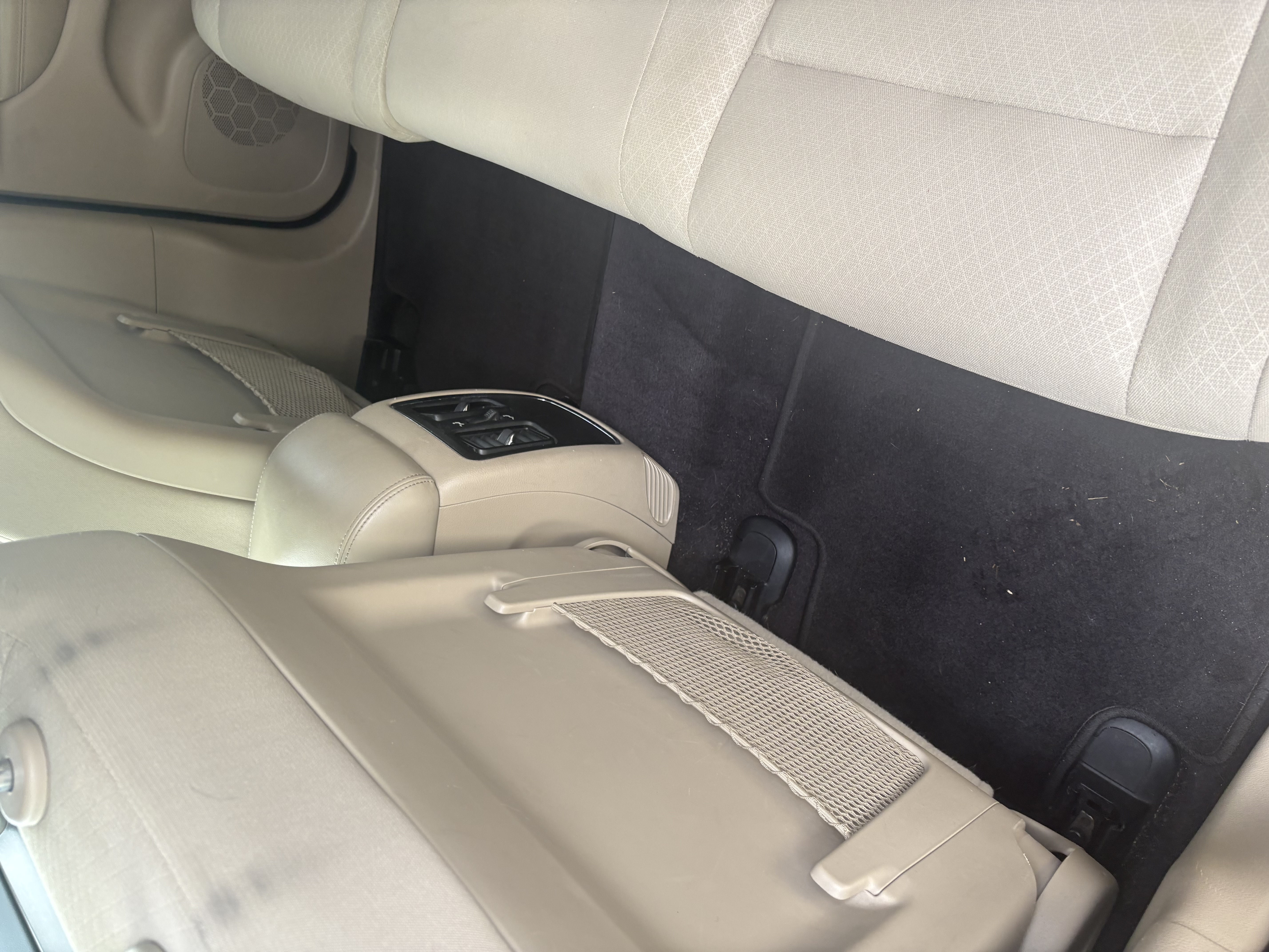Used 2018 Jeep Grand Cherokee Laredo RWD image 8