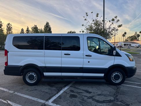Used 2017 Ford Transit 150 XL image 8