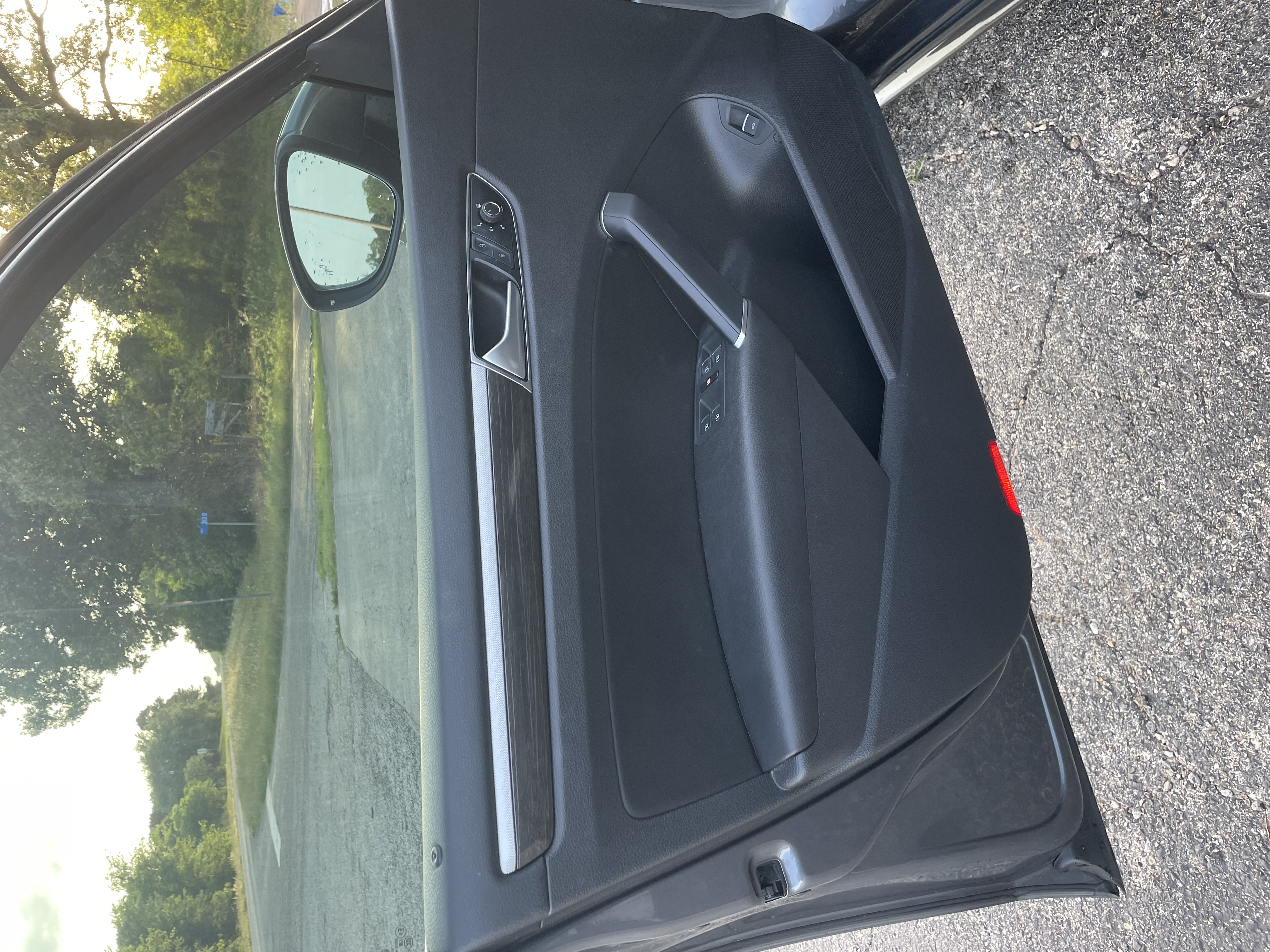 Used 2016 Volkswagen Passat 3.6 SEL Premium FWD image 5