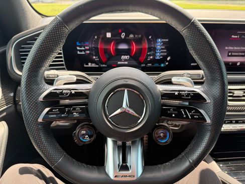 Used 2024 Mercedes-Benz GLS 63 AMG 4MATIC image 16