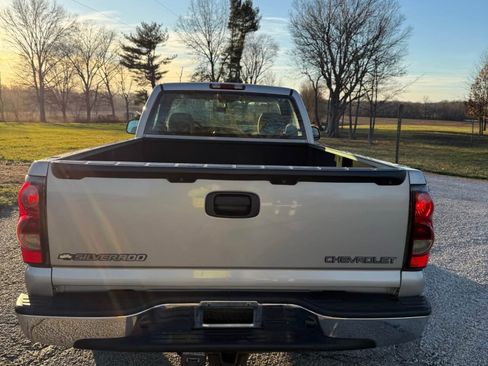 Used 2005 Chevrolet Silverado 1500 LS w/ Light Duty Power Package image 10