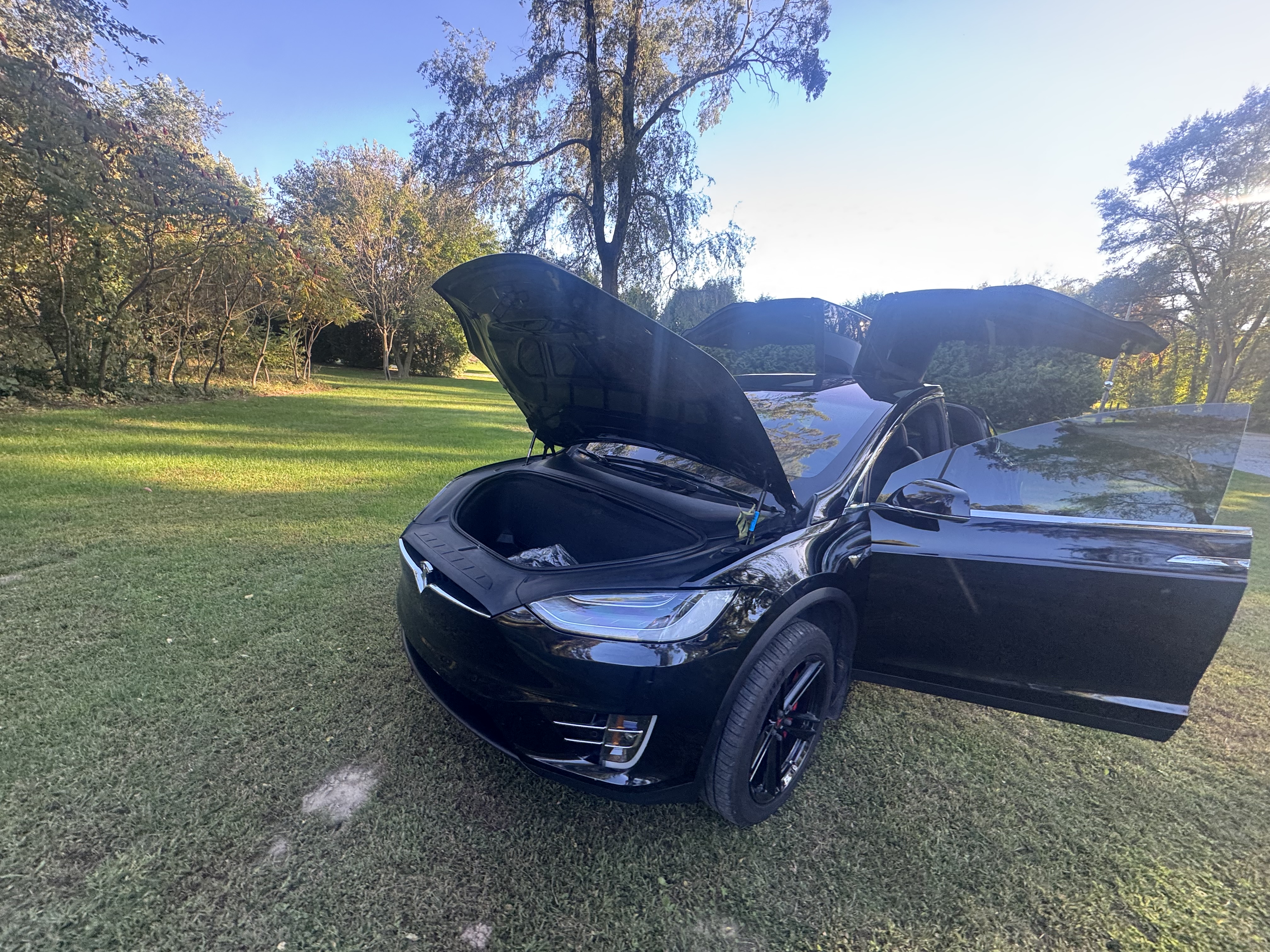 Used 2020 Tesla Model X Long Range AWD/4WD image 9