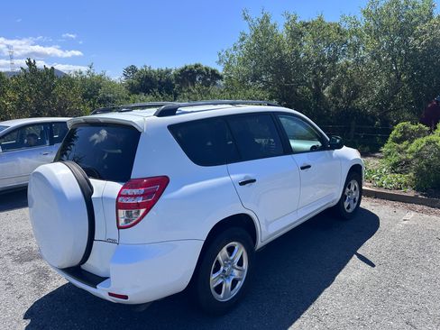 Used 2012 Toyota RAV4 4WD w/ Value Pkg image 8