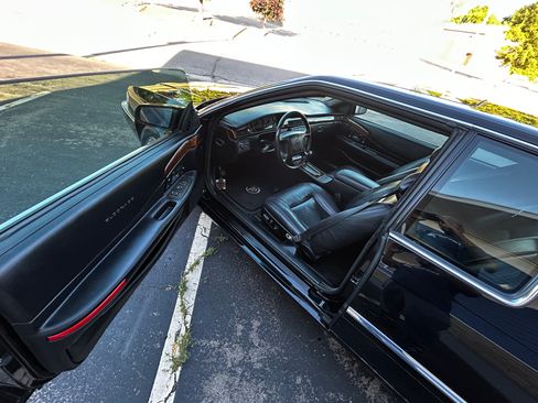 Used 1998 Cadillac Eldorado Touring w/ Safety/Security Pkg FWD image 8