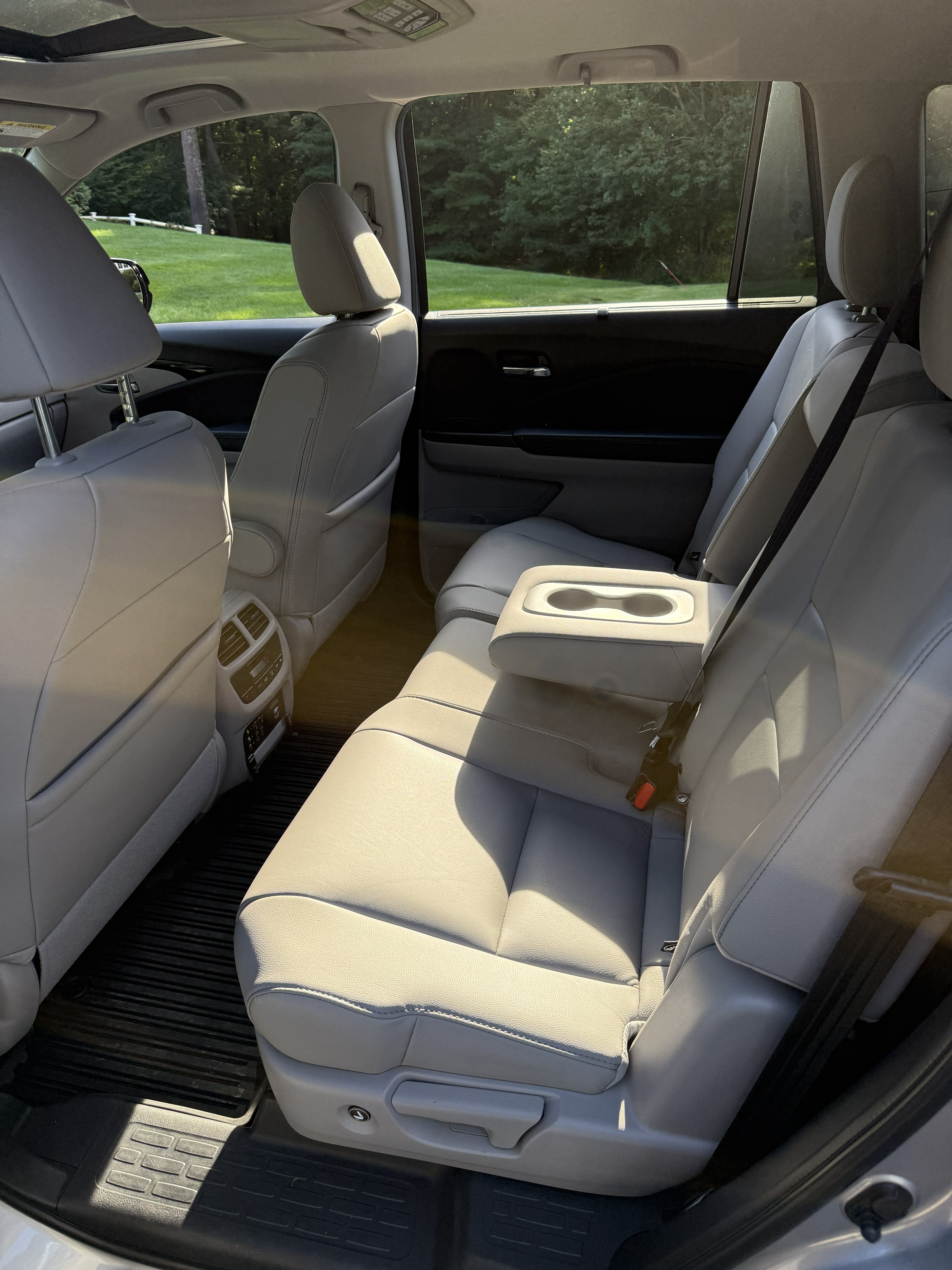 Used 2018 Honda Pilot Touring image 6