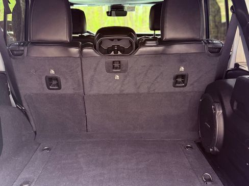 Used 2021 Jeep Wrangler Unlimited Sahara image 15