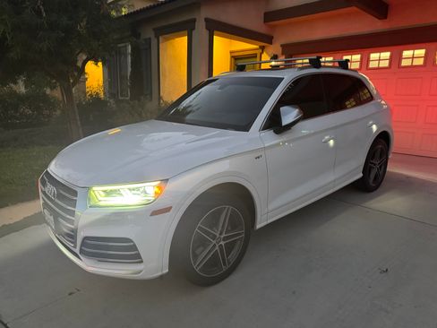 Used 2018 Audi SQ5 Premium Plus image 2