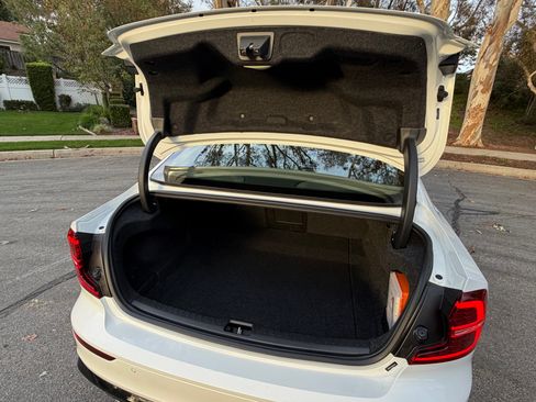 Used 2023 Volvo S60 T8 Plus w/ Climate Package image 9