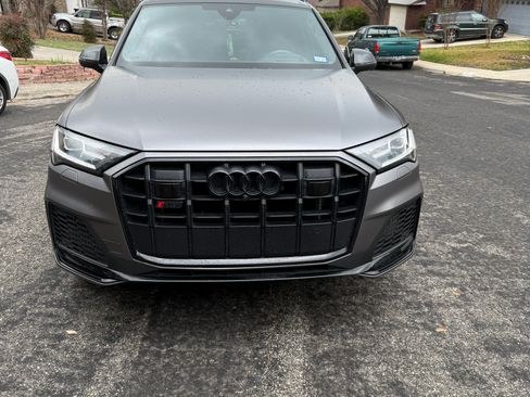 Used 2022 Audi SQ7 Prestige image 1