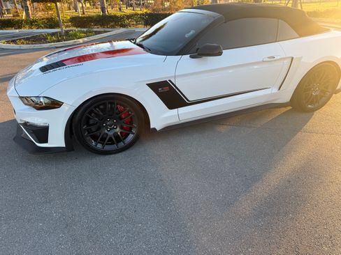 Used 2019 Ford Mustang GT Premium w/ GT Performance Package image 14