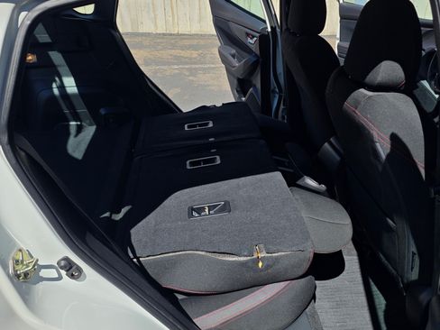 Used 2017 Subaru Impreza 2.0i Sport image 11