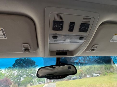 Used 2007 Cadillac Escalade 2WD w/ Information Package image 16