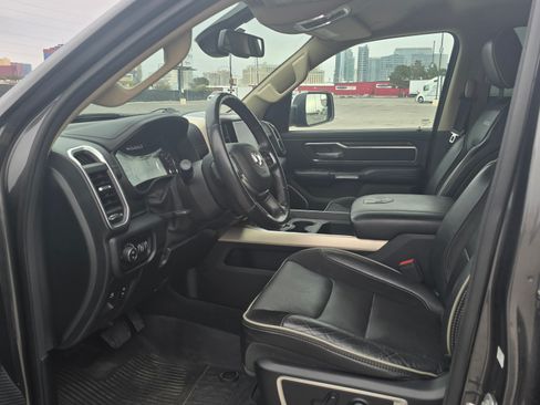 Used 2020 RAM 1500 Laramie image 17