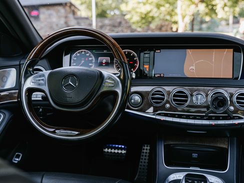 Used 2015 Mercedes-Benz S 550 4MATIC Sedan image 11