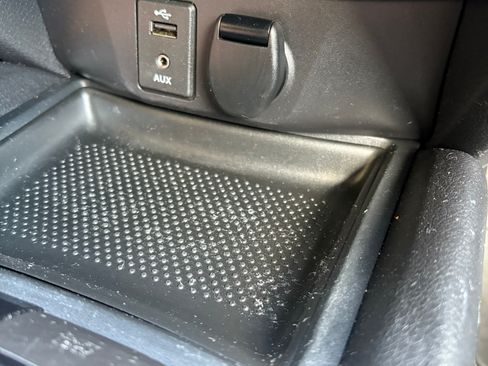 Used 2014 Nissan Rogue SL image 16