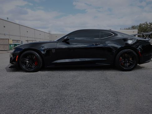 Used 2019 Chevrolet Camaro ZL1 image 5