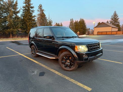 Used 2015 Land Rover LR4 HSE AWD/4WD image 10