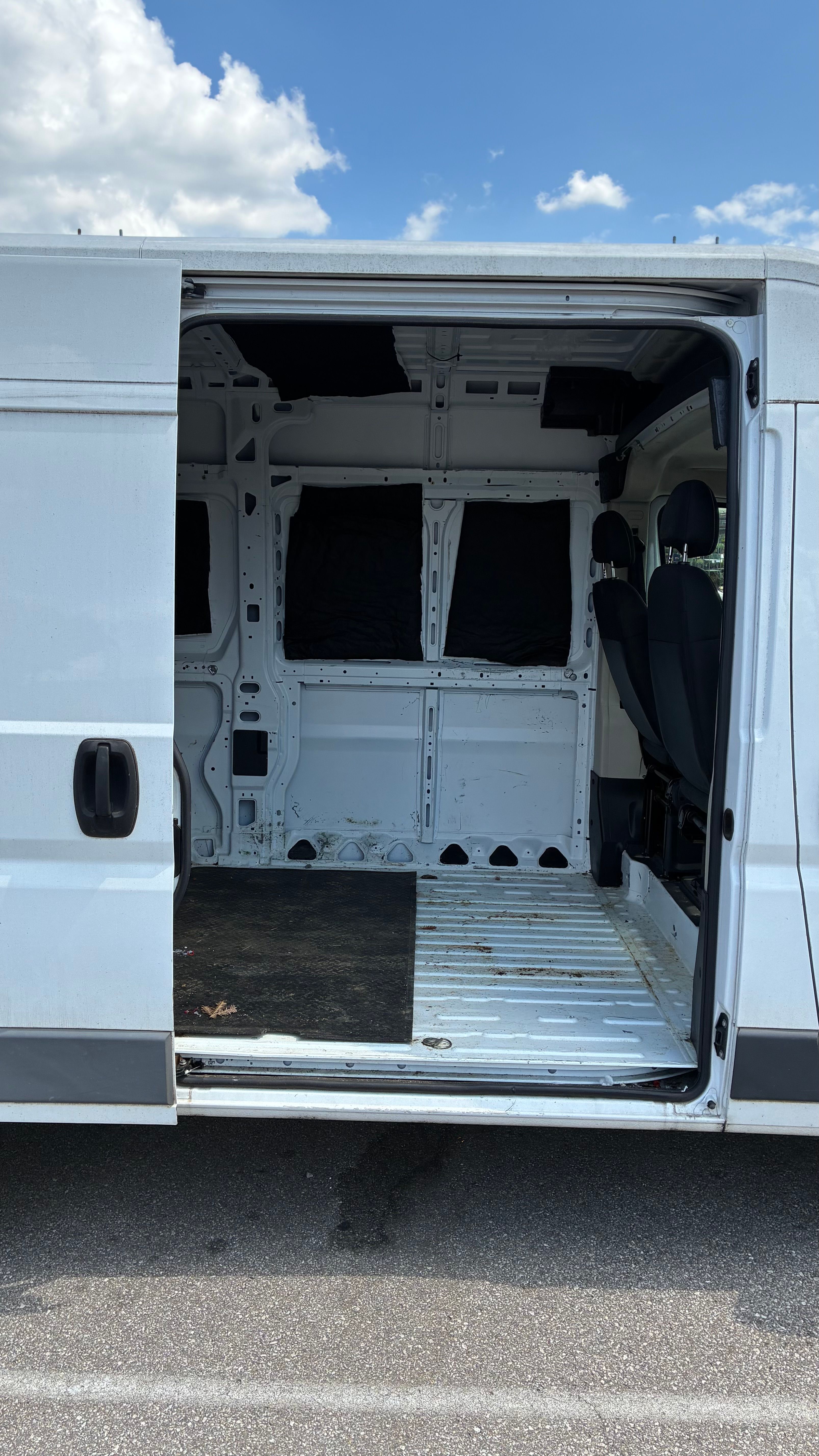 Used 2018 RAM ProMaster 2500 FWD image 6