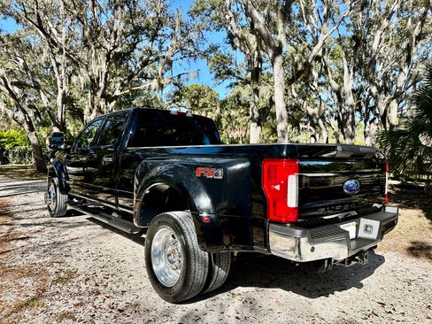 Used 2017 Ford F450 Lariat w/ Lariat Ultimate Package image 4