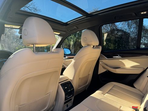 Used 2019 BMW X3 sDrive30i w/ Driving Assistance Package image 17