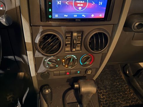 Used 2007 Jeep Wrangler Unlimited X image 20