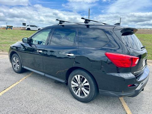 Used 2020 Nissan Pathfinder SV AWD/4WD image 6