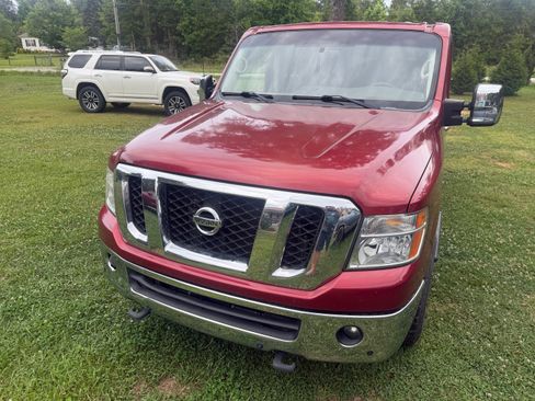 Used 2018 Nissan NV 3500 SL RWD image 14
