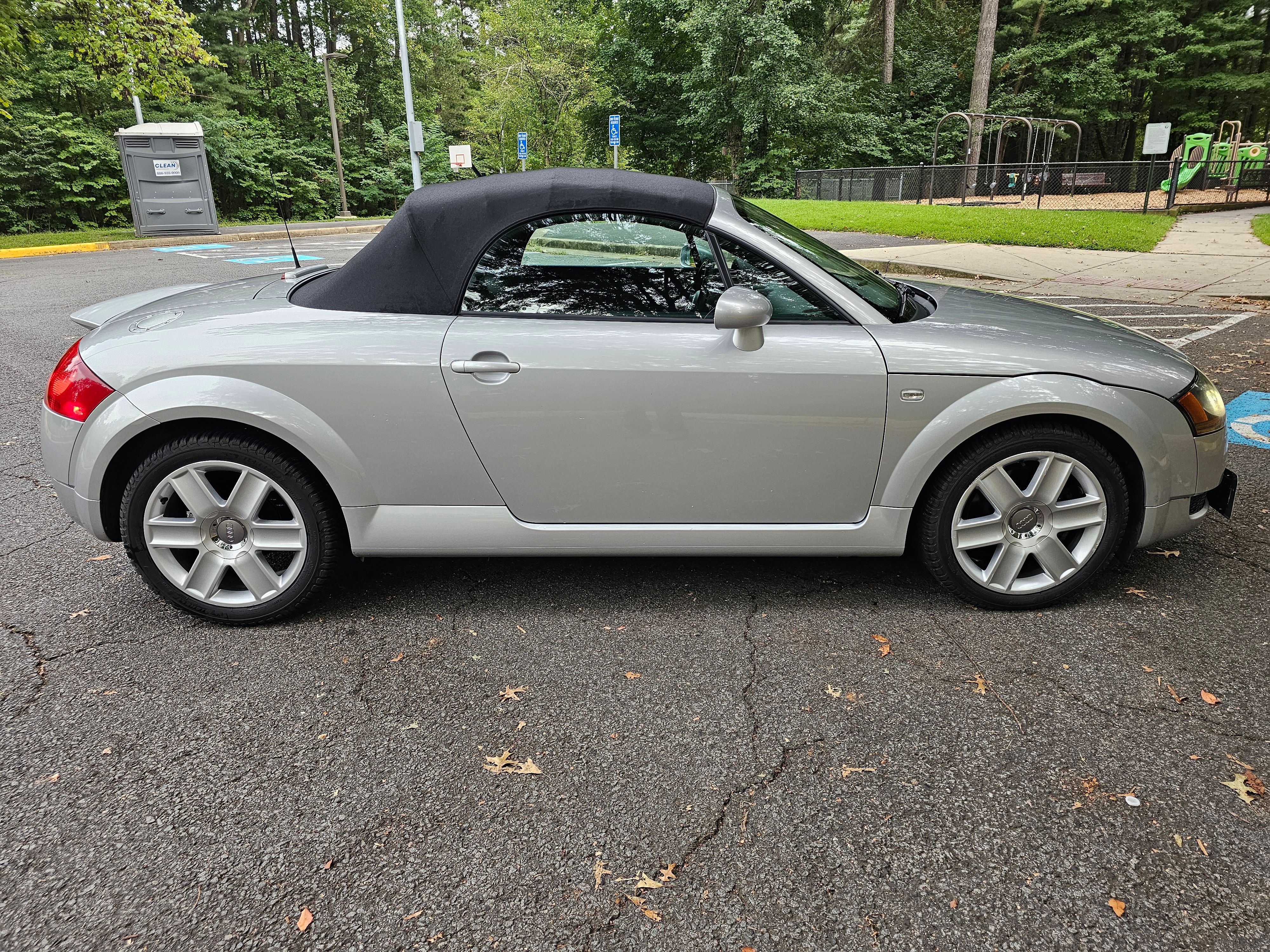 Used 2006 Audi TT 1.8T FWD image 5
