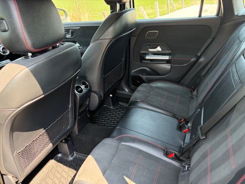 Used 2022 Mercedes-Benz GLA 45 AMG 4MATIC image 23