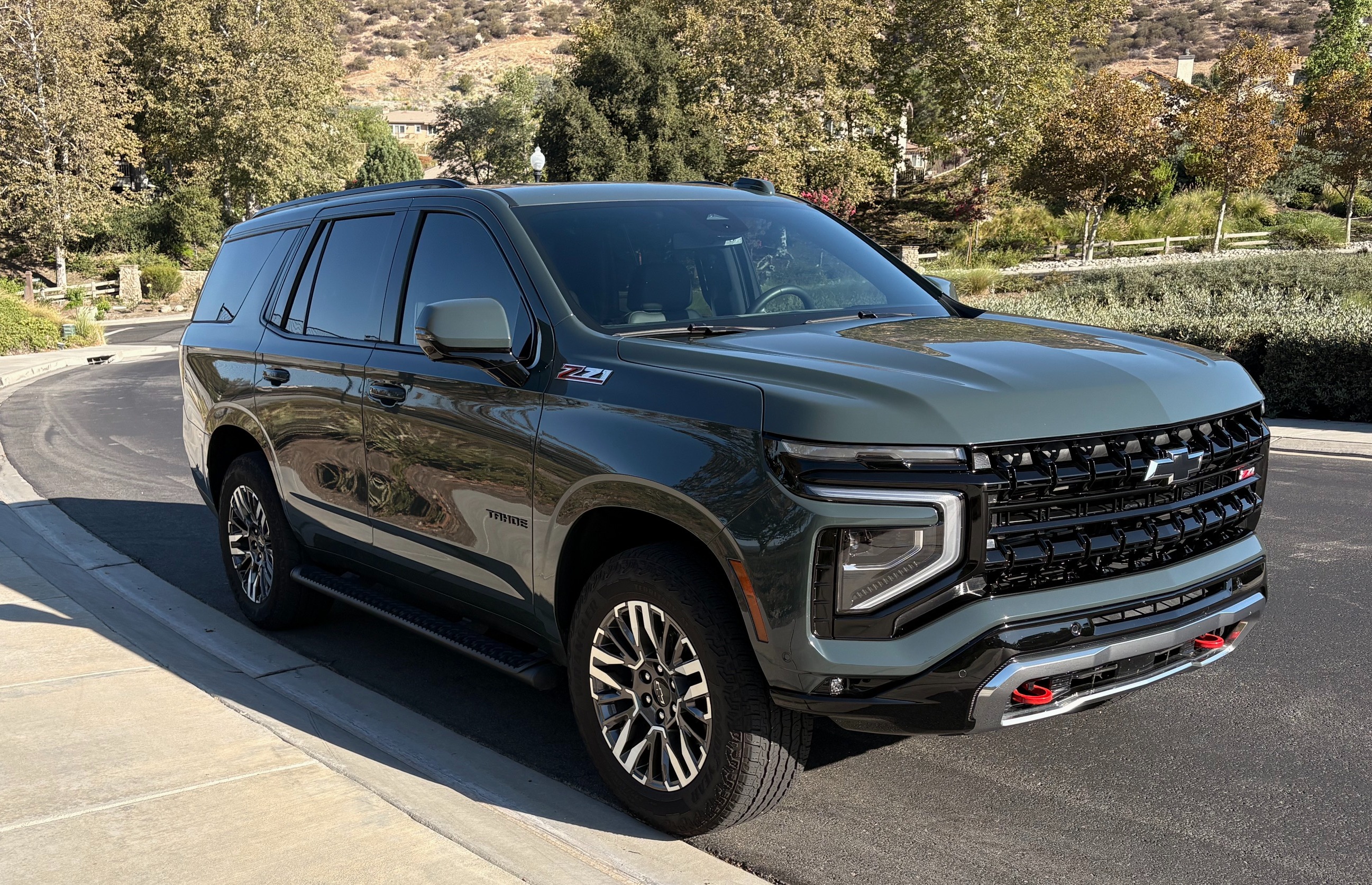 Used 2025 Chevrolet Tahoe Z71 w/ Z71 Off-Road Package AWD/4WD image 9