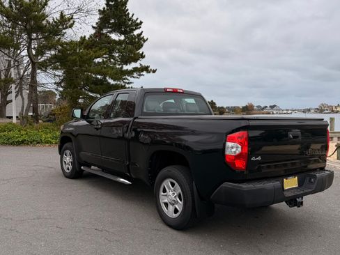 Used 2018 Toyota Tundra SR image 4