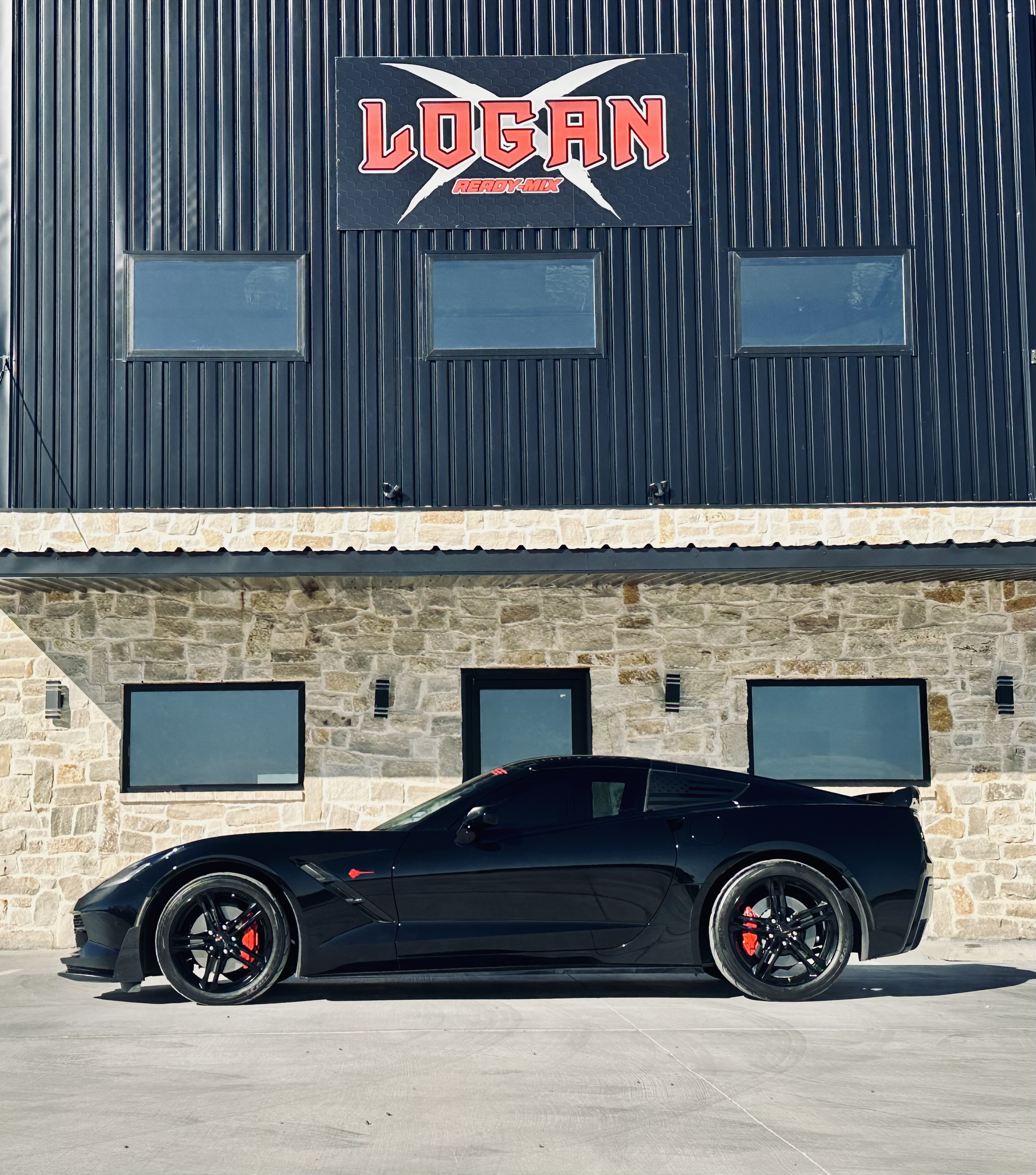 Used 2016 Chevrolet Corvette Stingray Coupe w/ Battery Protection Package RWD image 4
