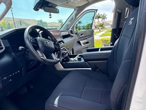Used 2022 Toyota Tundra SR5 AWD/4WD image 10