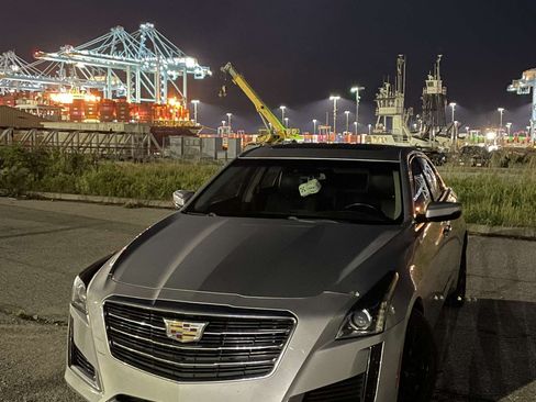 Used 2016 Cadillac CTS Luxury image 2