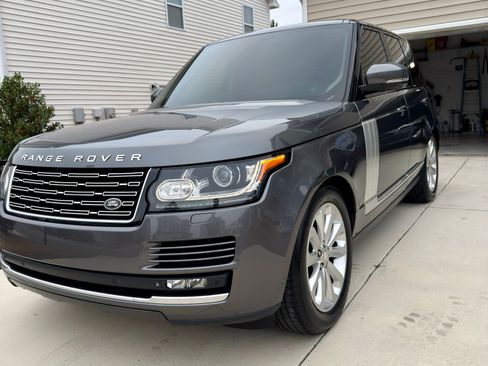 Used 2015 Land Rover Range Rover HSE image 6