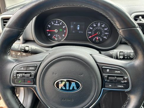 Used 2017 Kia Sportage EX w/ EX Technology Package FWD image 18