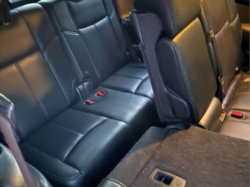 Used 2017 Nissan Pathfinder Platinum w/ Family Entertainment Package AWD/4WD image 13