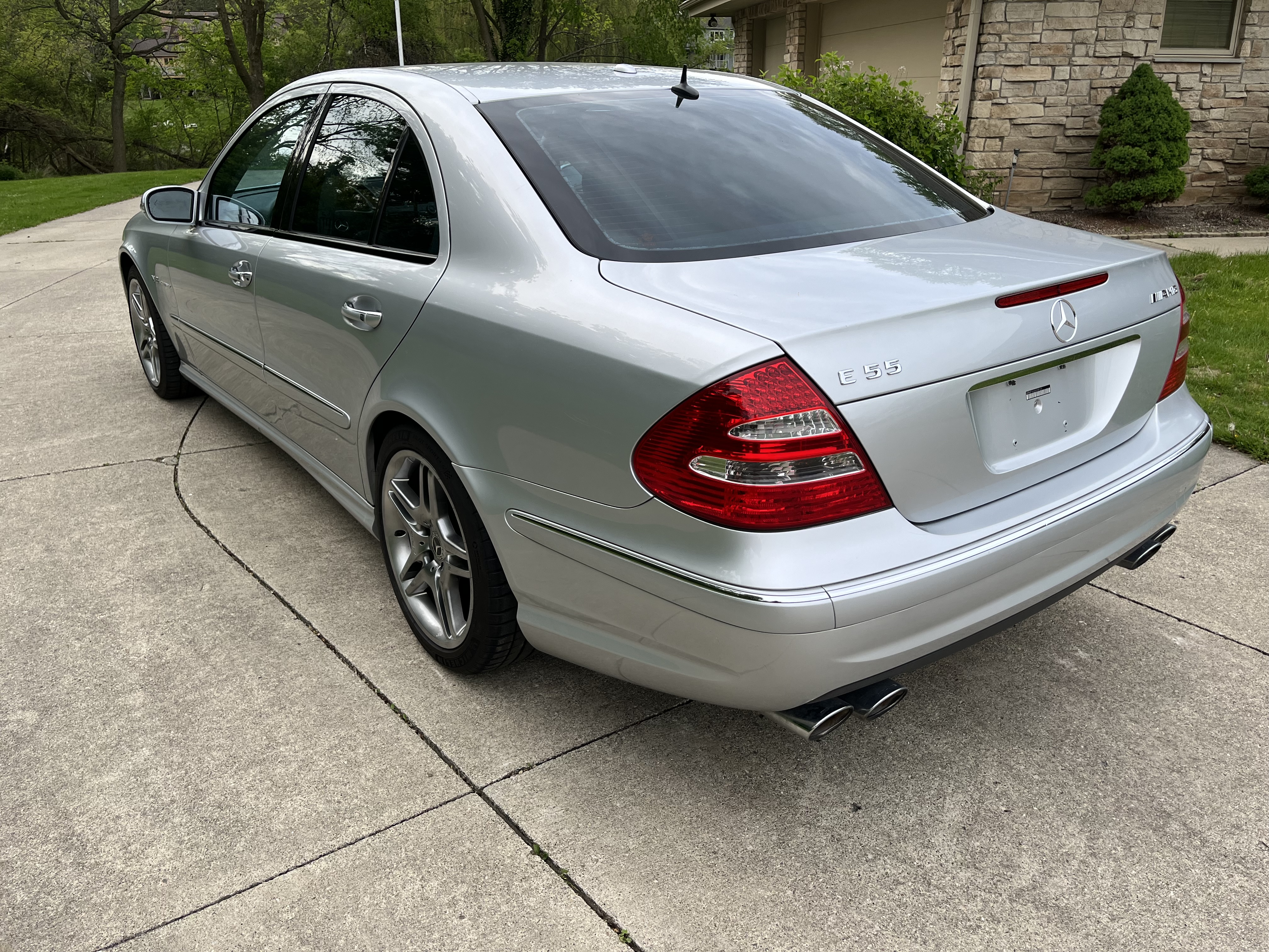 Used 2006 Mercedes-Benz E 55 AMG Sedan image 25