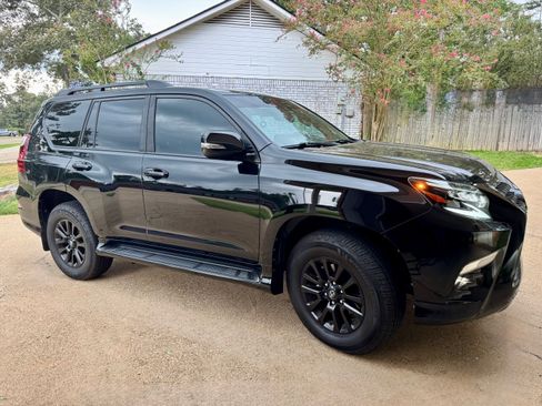 Used 2022 Lexus GX 460 w/ Black Line Special Edition AWD/4WD image 2