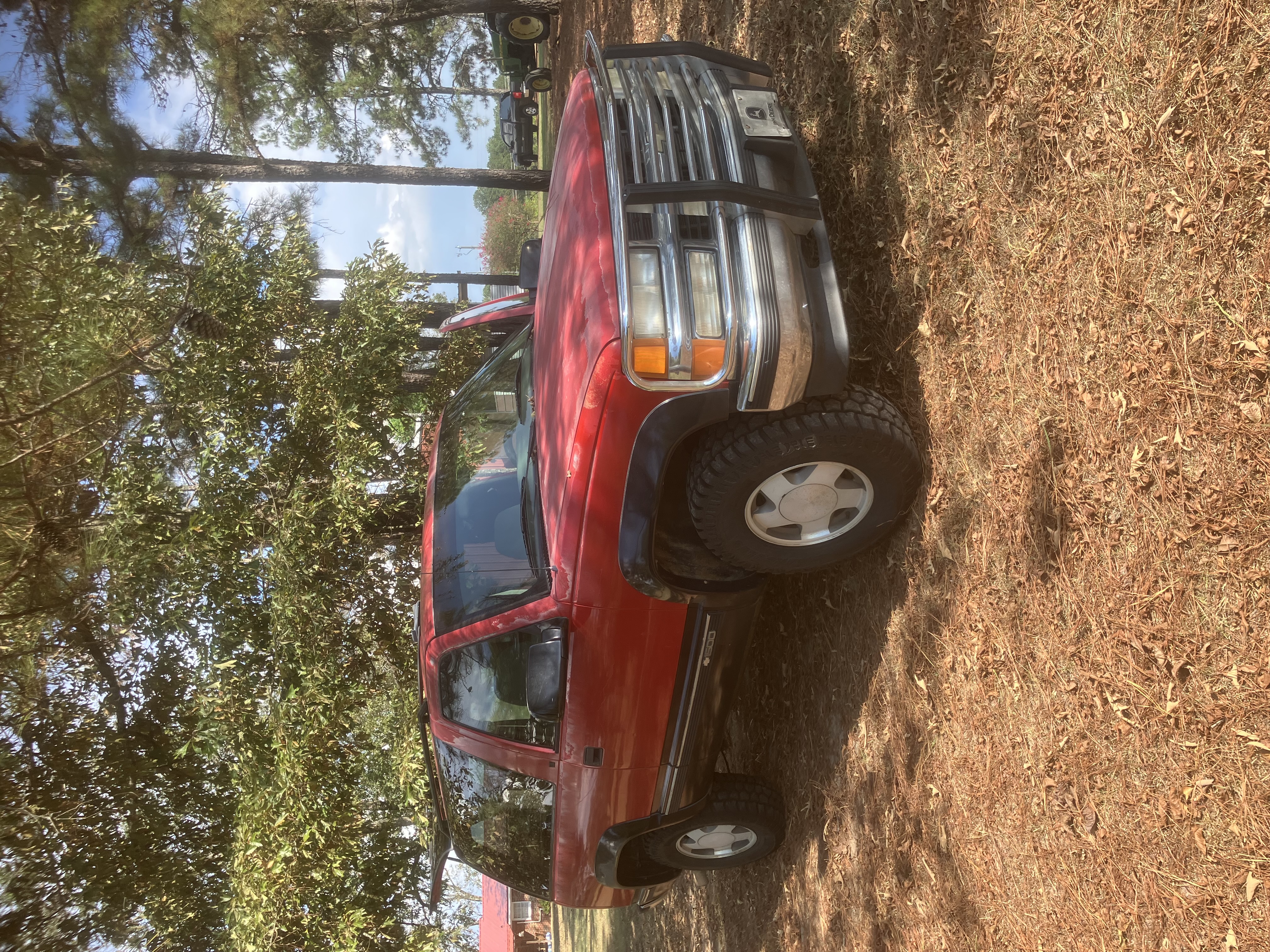 Used 1995 Chevrolet Tahoe 4WD 2-Door image 4