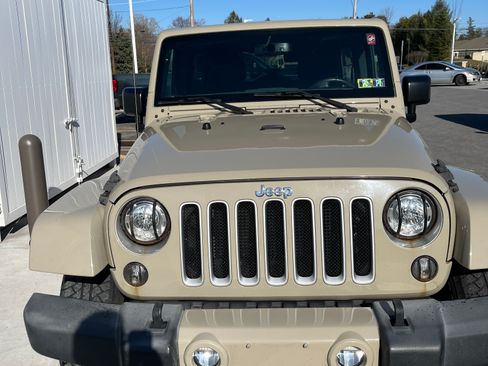 Used 2017 Jeep Wrangler Unlimited Sahara w/ Connectivity Group image 2