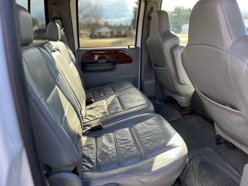 Used 2004 Ford F250 Lariat image 23