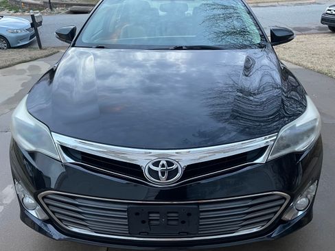 Used 2013 Toyota Avalon XLE Touring image 2