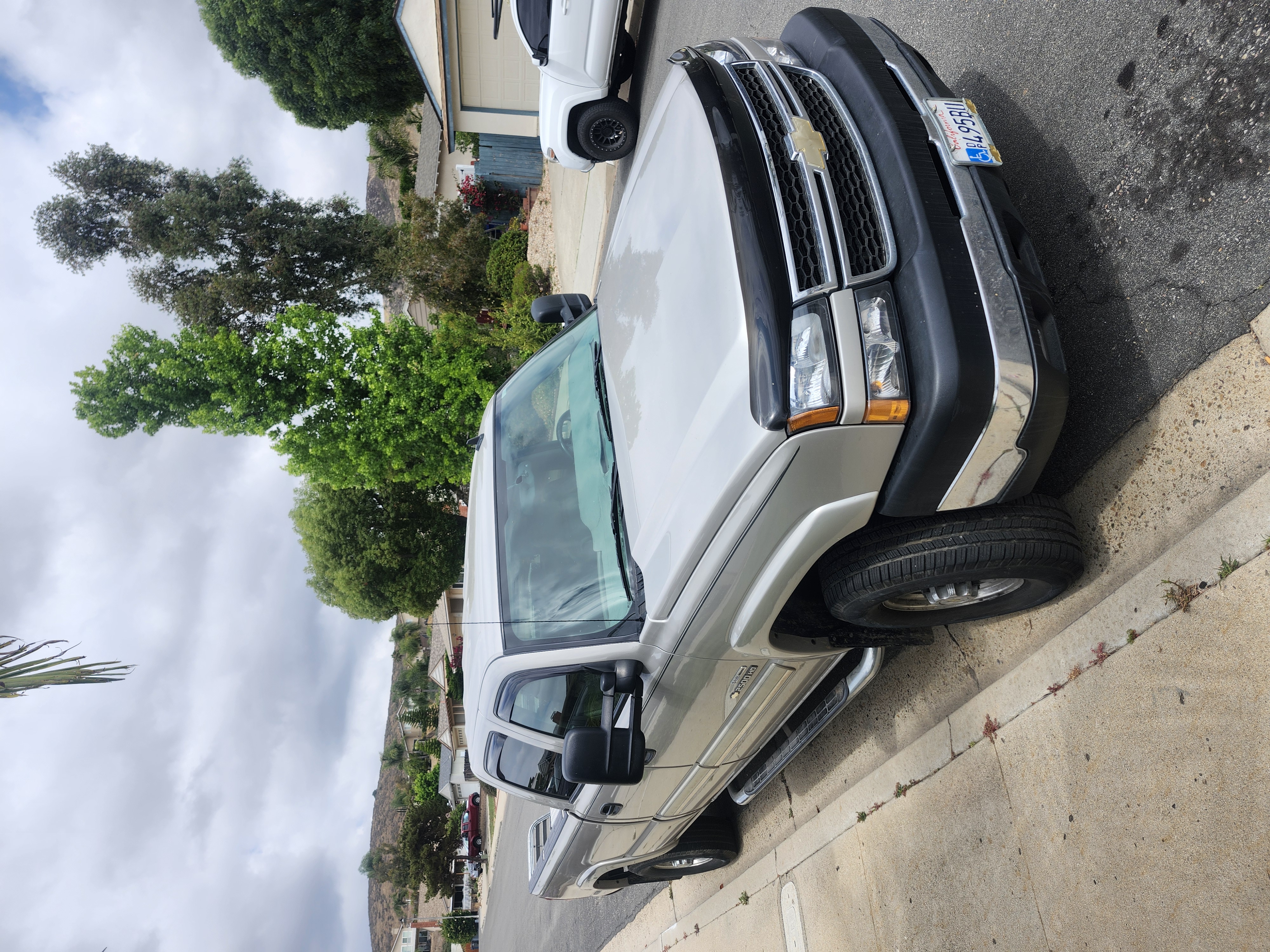 Used 2006 Chevrolet Silverado 2500 LT w/ Heavy-Duty Power Package RWD image 22