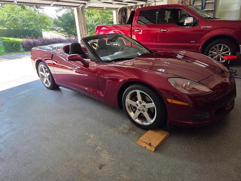 Used 2006 Chevrolet Corvette Convertible w/ Preferred Equipment Group image 10