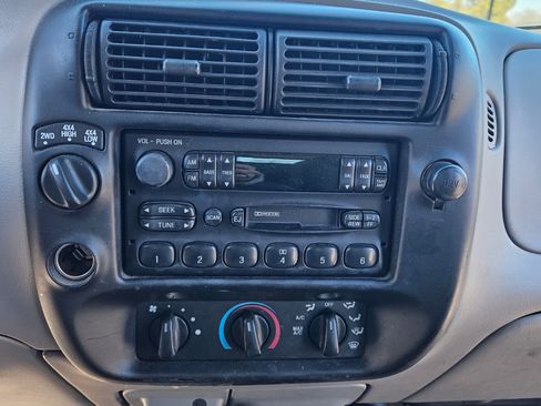 Used 1999 Ford Ranger 4x4 SuperCab image 14