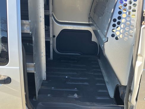 Used 2013 Ford Transit Connect XL image 11