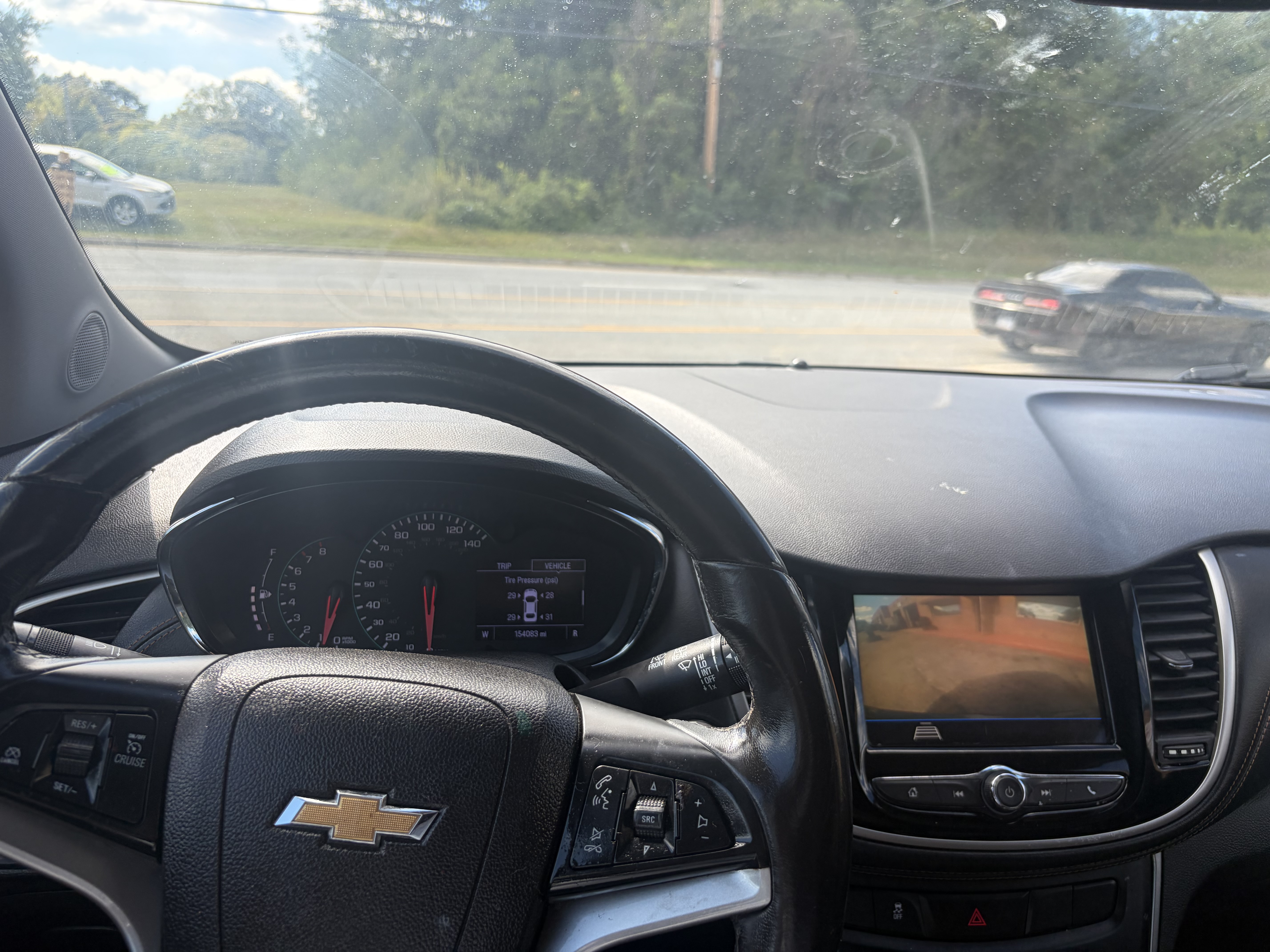 Used 2019 Chevrolet Trax LT w/ LT Convenience Package FWD image 16